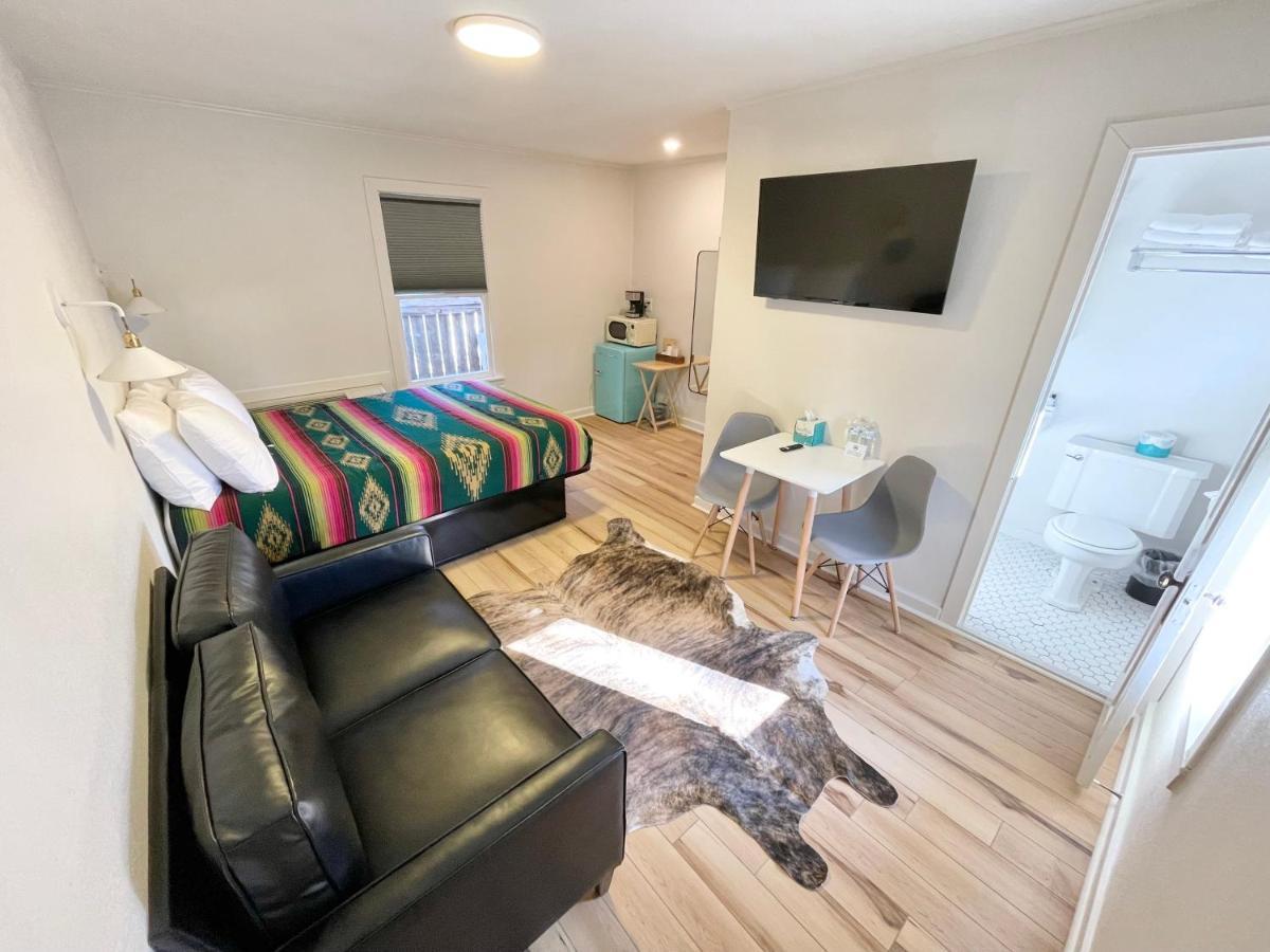 Frederick Motel เฟรเดอริกส์เบิร์ก ภายนอก รูปภาพ