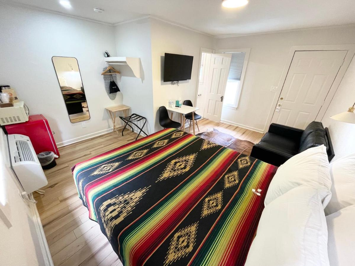 Frederick Motel เฟรเดอริกส์เบิร์ก ภายนอก รูปภาพ