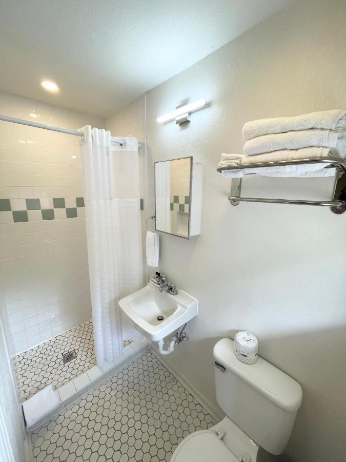 Frederick Motel เฟรเดอริกส์เบิร์ก ภายนอก รูปภาพ