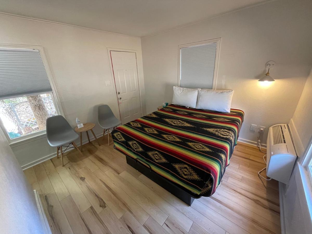 Frederick Motel เฟรเดอริกส์เบิร์ก ภายนอก รูปภาพ
